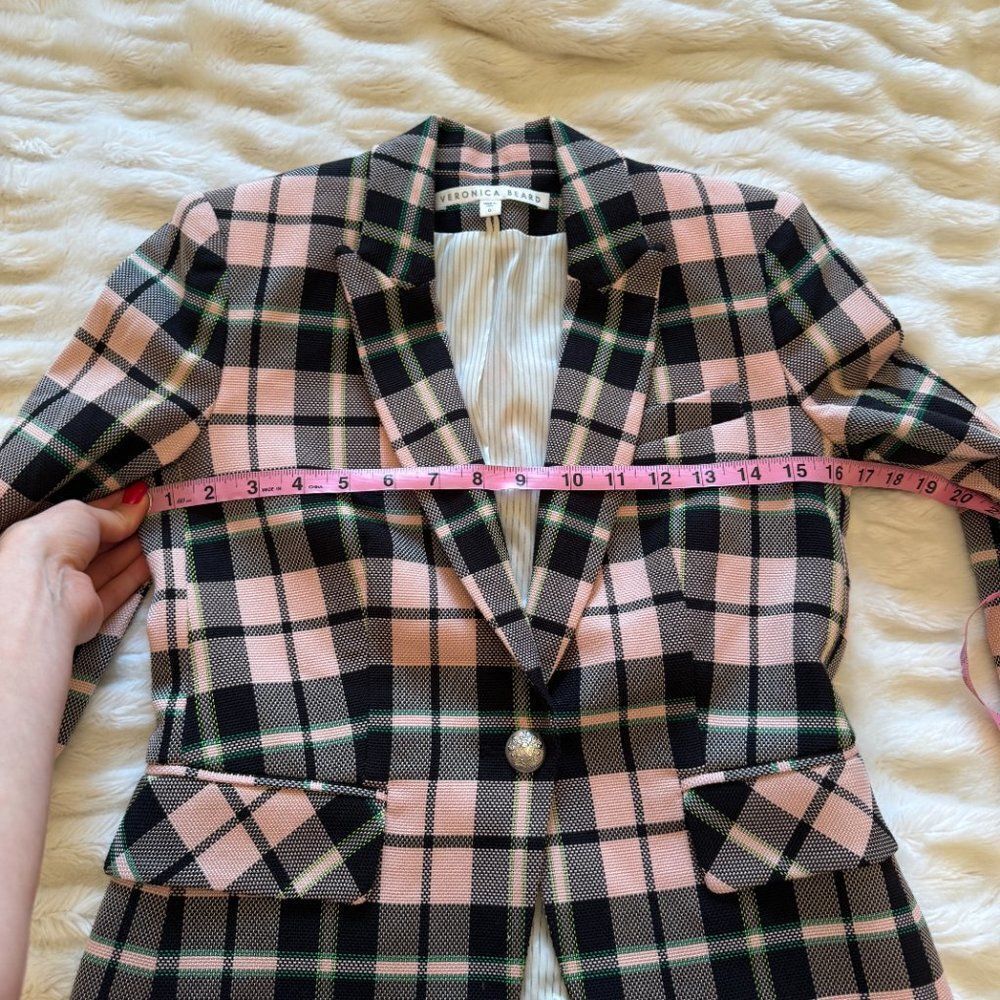 Veronica Beard Pink and Green Plaid Cutaway Dickey Blazer Jacket - Picture 10 of 11